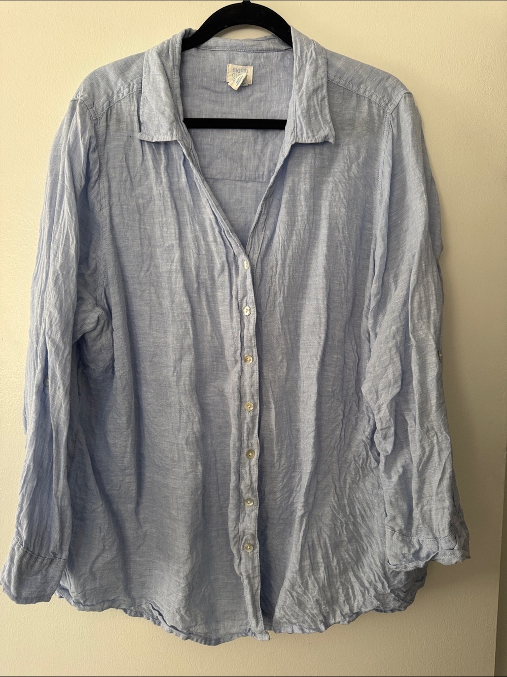 Light Blue Women’s Linen Button-Up Shirt